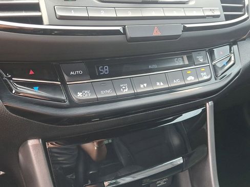 Used 2016 Honda Accord Sport image 17