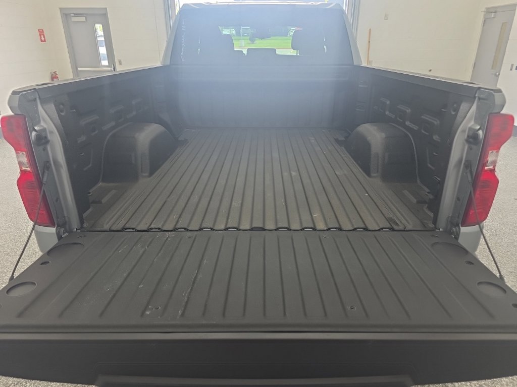 Used 2026 Chevrolet Silverado 1500 Custom w/ Turbomax Blackout Package AWD/4WD image 21