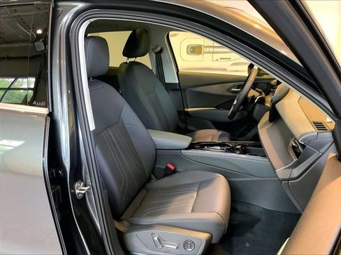 New 2026 Audi Q3 quattro 2.0T AWD/4WD image 12