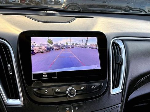 Used 2023 Chevrolet Malibu LT image 14