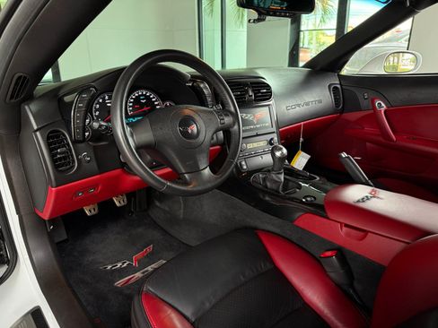 Used 2007 Chevrolet Corvette Z06 w/ Preferred Equipment Group RWD image 38