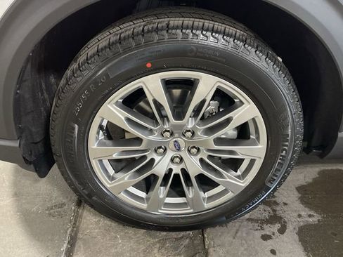 New 2026 Ford Explorer Active w/ Active Comfort Package image 22