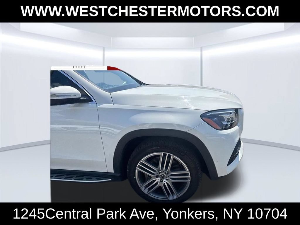 Used 2022 Mercedes-Benz GLS 450 4MATIC image 9