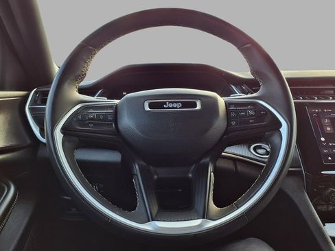 Certified 2023 Jeep Grand Cherokee L Laredo image 15