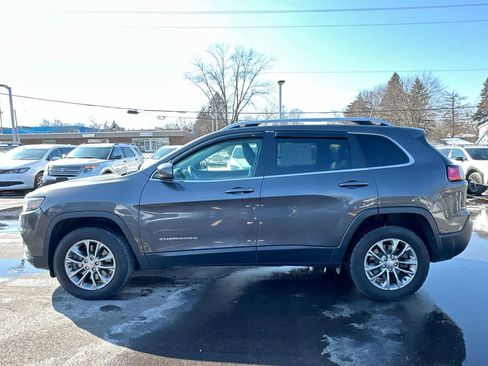 Used 2019 Jeep Cherokee Latitude Plus w/ Cold Weather Group image 10