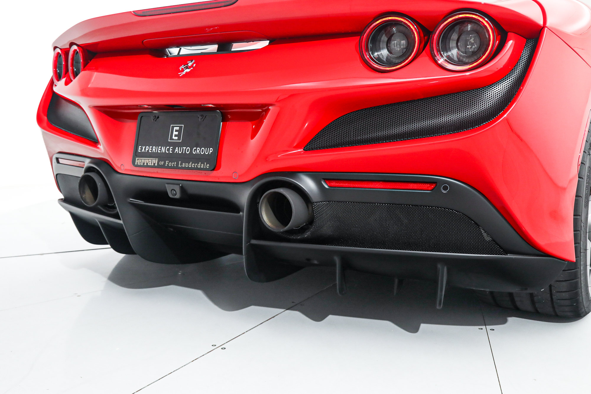 Certified 2022 Ferrari F8 Tributo RWD image 19