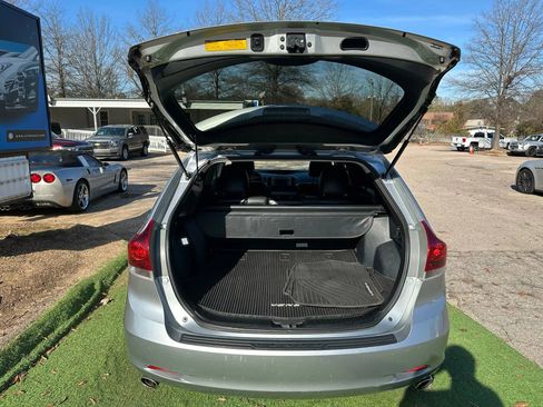 Used 2015 Toyota Venza XLE image 11