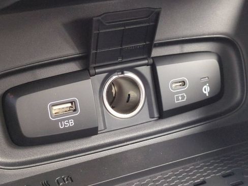 New 2026 Hyundai Venue SEL FWD image 26