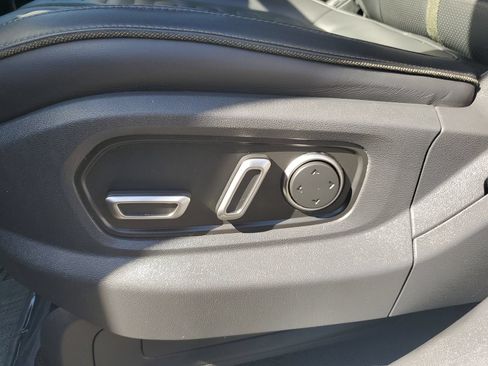 Used 2024 Rivian R1T Adventure AWD/4WD image 22