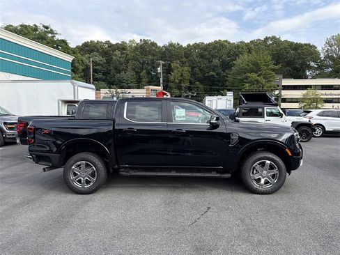 New 2025 Ford Ranger Lariat w/ Chrome Accent Package image 3