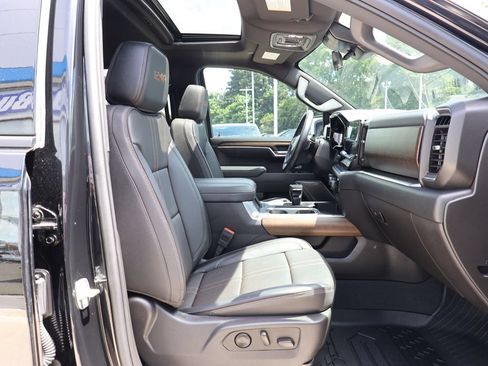 Used 2025 Chevrolet Silverado 1500 High Country w/ Midnight Edition AWD/4WD image 44