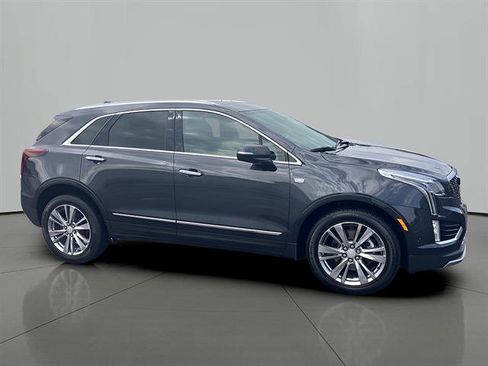Certified 2023 Cadillac XT5 Premium Luxury w/ Technology Package AWD/4WD image 6