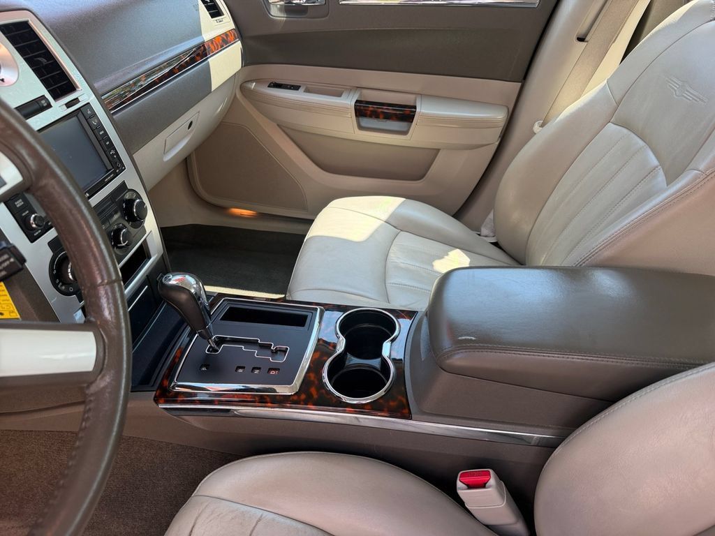 Used 2008 Chrysler 300 C w/ Navigation & Sound Group II RWD image 12