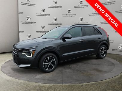 Used 2025 Kia Niro LX