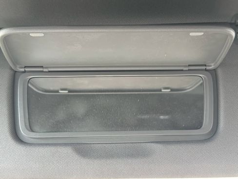 Used 2025 Chevrolet Silverado 1500 LT image 37