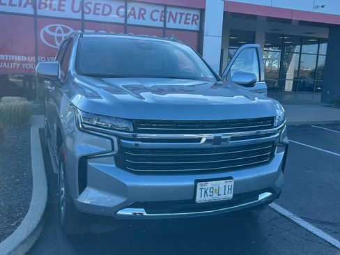 Used 2024 Chevrolet Tahoe LT w/ LT Signature Package image 5