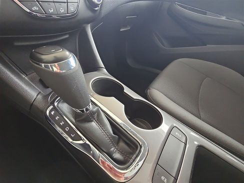 Used 2019 Chevrolet Cruze LT image 15