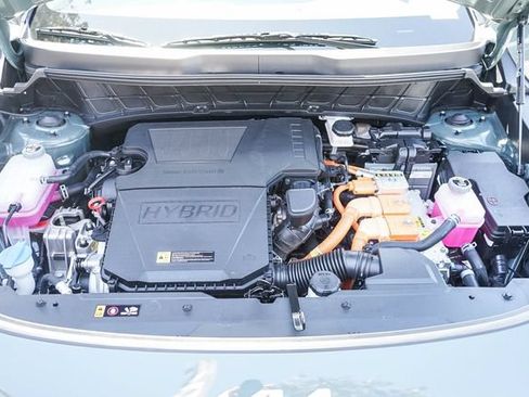 Certified 2025 Kia Niro EX FWD image 28