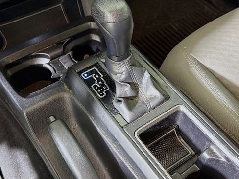 Used 2022 Toyota Tacoma SR image 19