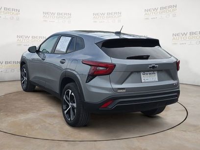 Used 2025 Chevrolet Trax RS w/ Sunroof Package