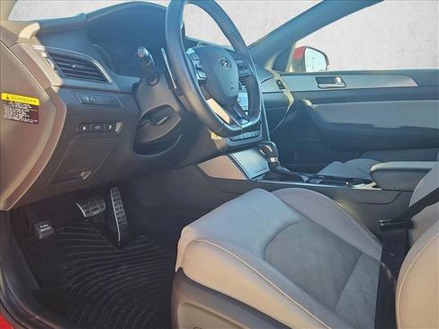 Used 2017 Hyundai Sonata Sport 2.0T w/ Winter Weather Package image 10