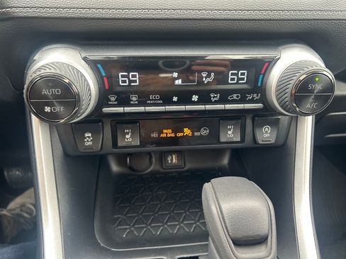 Certified 2023 Toyota RAV4 XLE w/ Convenience Package image 31