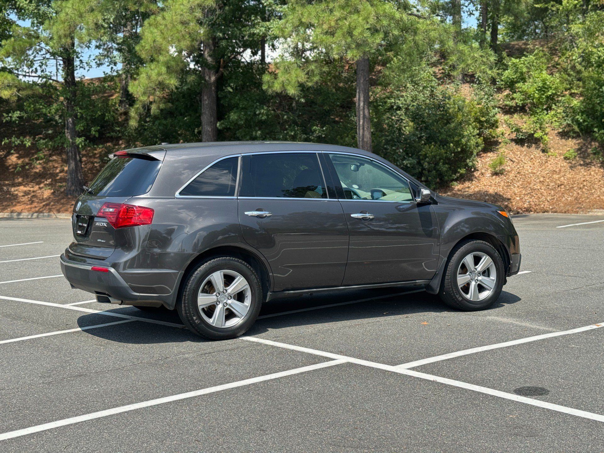 Used 2011 Acura MDX w/ Technology Package AWD/4WD image 13
