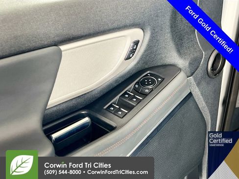 Certified 2025 Ford Expedition Max Active image 12