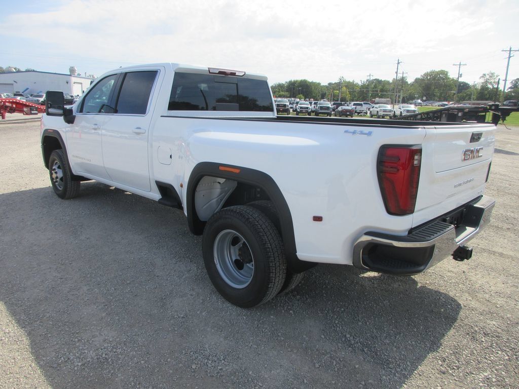 New 2026 GMC Sierra 3500 SLE w/ SLE Value Package AWD/4WD image 7