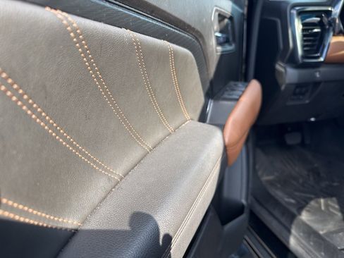 Used 2023 GMC Canyon AT4 w/ AT4 Premium Package image 19