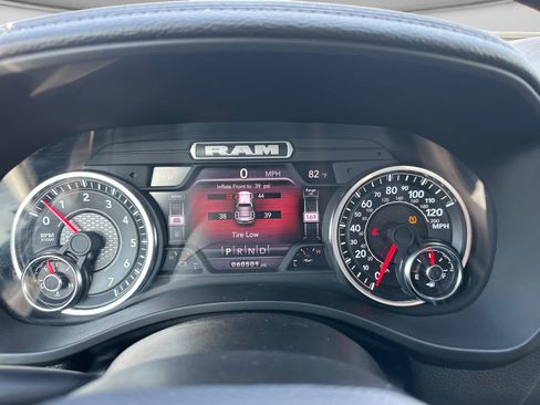 Used 2024 RAM 1500 Laramie RWD image 15
