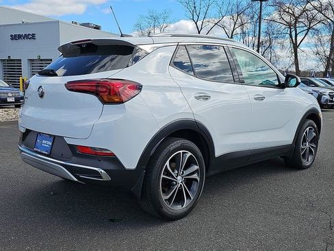 Used 2022 Buick Encore GX Essence w/ Advanced Technology Package AWD/4WD image 7