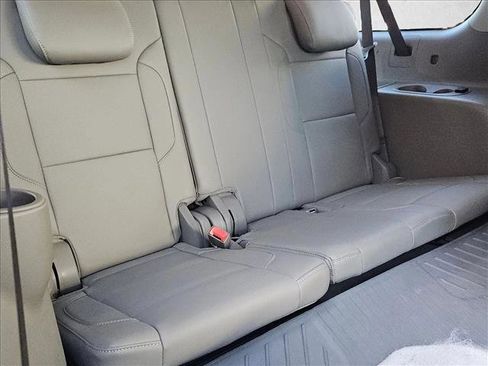 Used 2020 GMC Yukon XL SLT w/ Open Road Package image 22