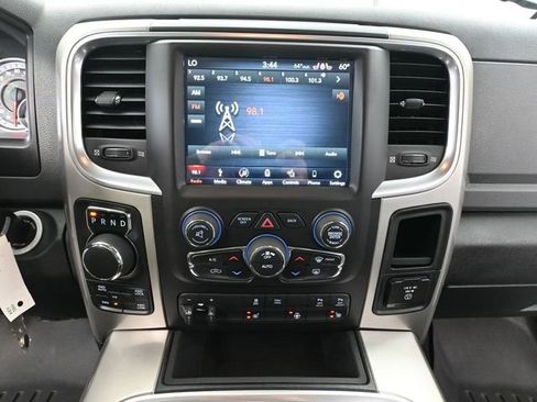 Used 2019 RAM 1500 Big Horn AWD/4WD image 36