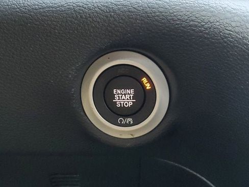 New 2026 Chrysler Pacifica Limited w/ S Appearance Package image 35