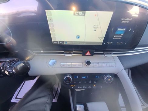 New 2026 Hyundai Elantra Limited FWD image 24