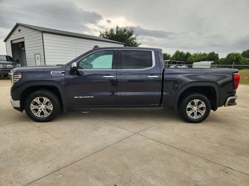 Used 2025 GMC Sierra 1500 SLT RWD image 4