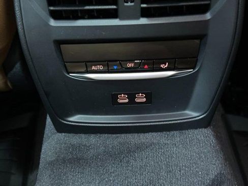 Used 2025 BMW i4 xDrive40i w/ Premium Package image 11