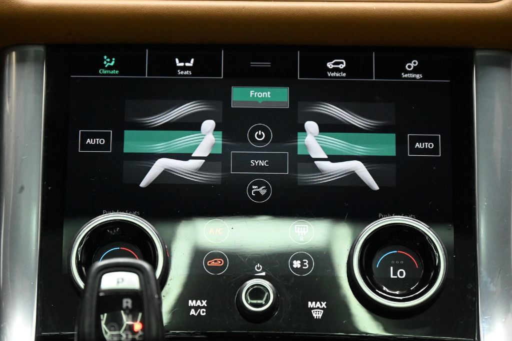 Used 2019 Land Rover Range Rover Sport Supercharged AWD/4WD image 35