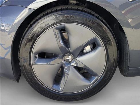 Used 2018 Tesla Model 3 Long Range image 25