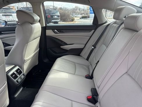 Certified 2022 Honda Accord Touring image 21