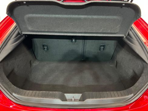 Used 2020 MAZDA MAZDA3 Hatchback w/ Preferred Package FWD image 23