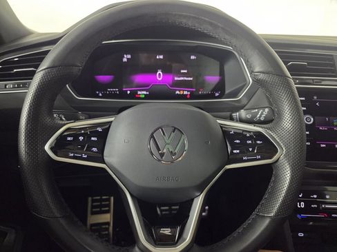 Used 2024 Volkswagen Tiguan SE R-Line FWD image 16