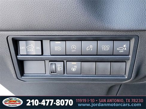 Used 2022 Toyota Tundra Limited image 22