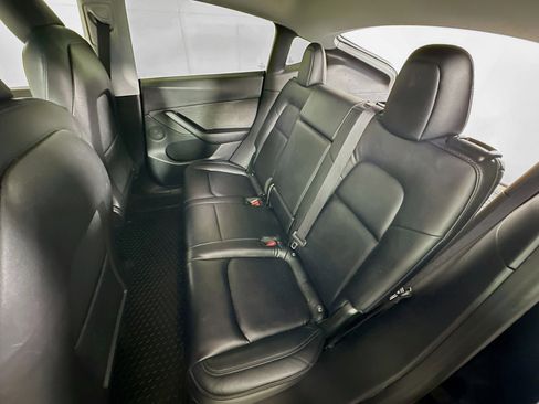 Used 2020 Tesla Model Y Long Range image 26