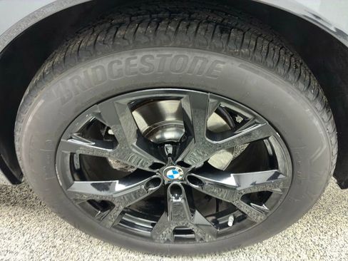 Used 2023 BMW X7 xDrive40i w/ Premium Package image 15