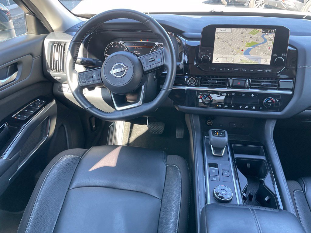 Certified 2023 Nissan Pathfinder SL w/ SL Premium Package AWD/4WD image 11