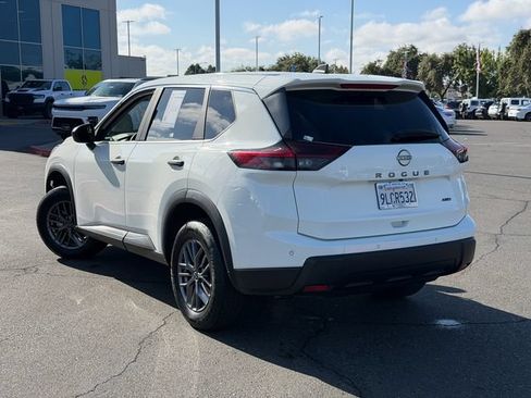 Used 2024 Nissan Rogue S AWD/4WD image 9