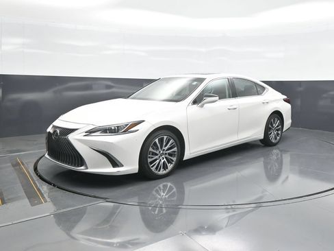 Used 2019 Lexus ES 350 w/ Premium Package FWD image 3