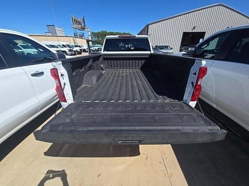 Used 2025 Chevrolet Silverado 2500 Custom w/ Custom Value Package AWD/4WD image 8